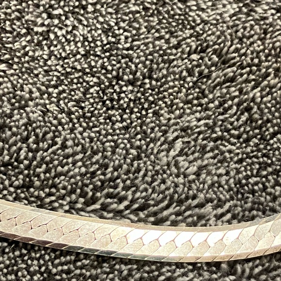 925 Sterling Silver Italy 5mm Herringbone Chain Necklace 19.5”  36.7g - Picture 2 of 4